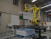 膜包水自动码垛包装线